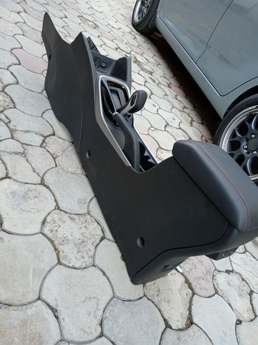 Продаётся бар от Tracker Redline