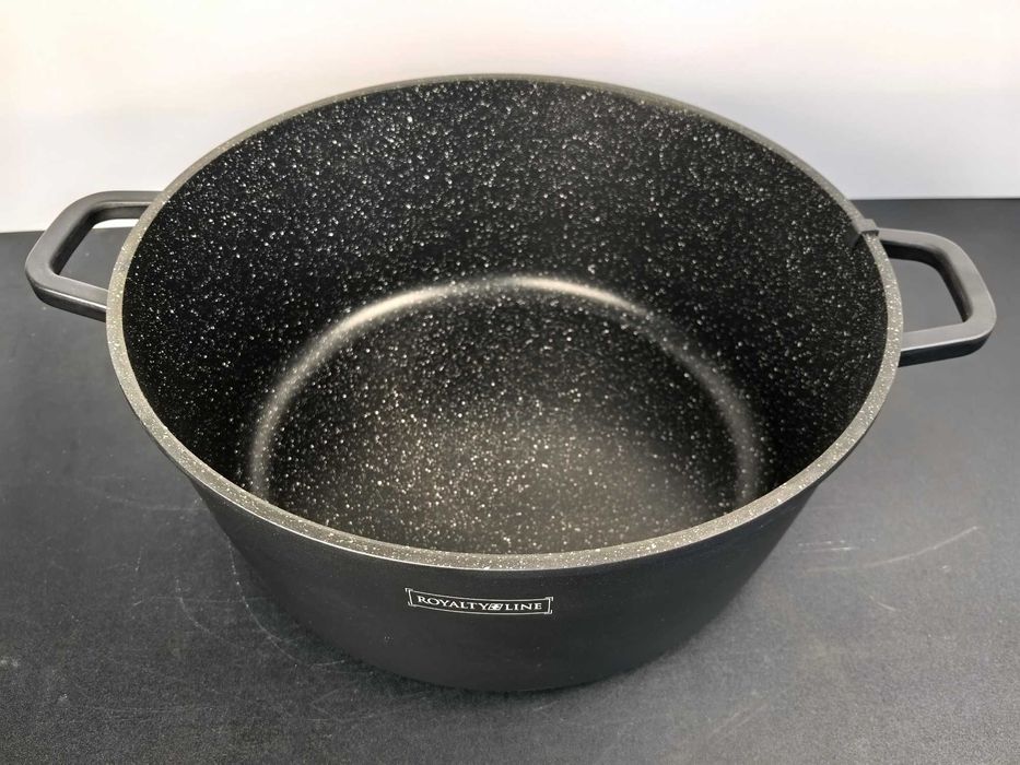 Oala marmorata 36 cm capac sticla 249 lei