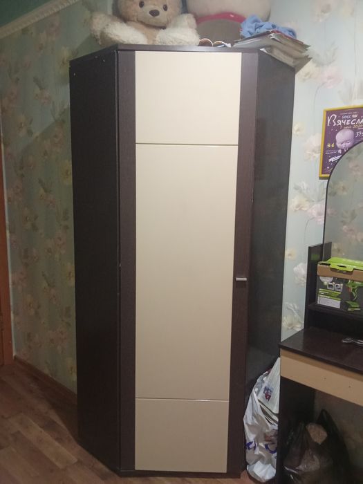 Новый шкаф,в идеале