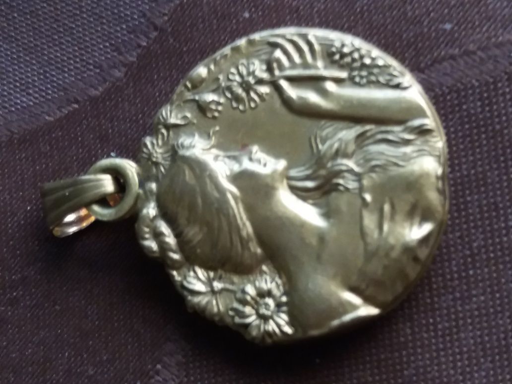 Стар Медальон-бронз позлатен,Сребърни пръстени