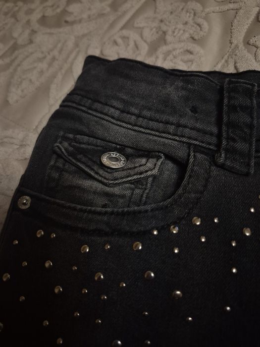 Дънки с камъчета