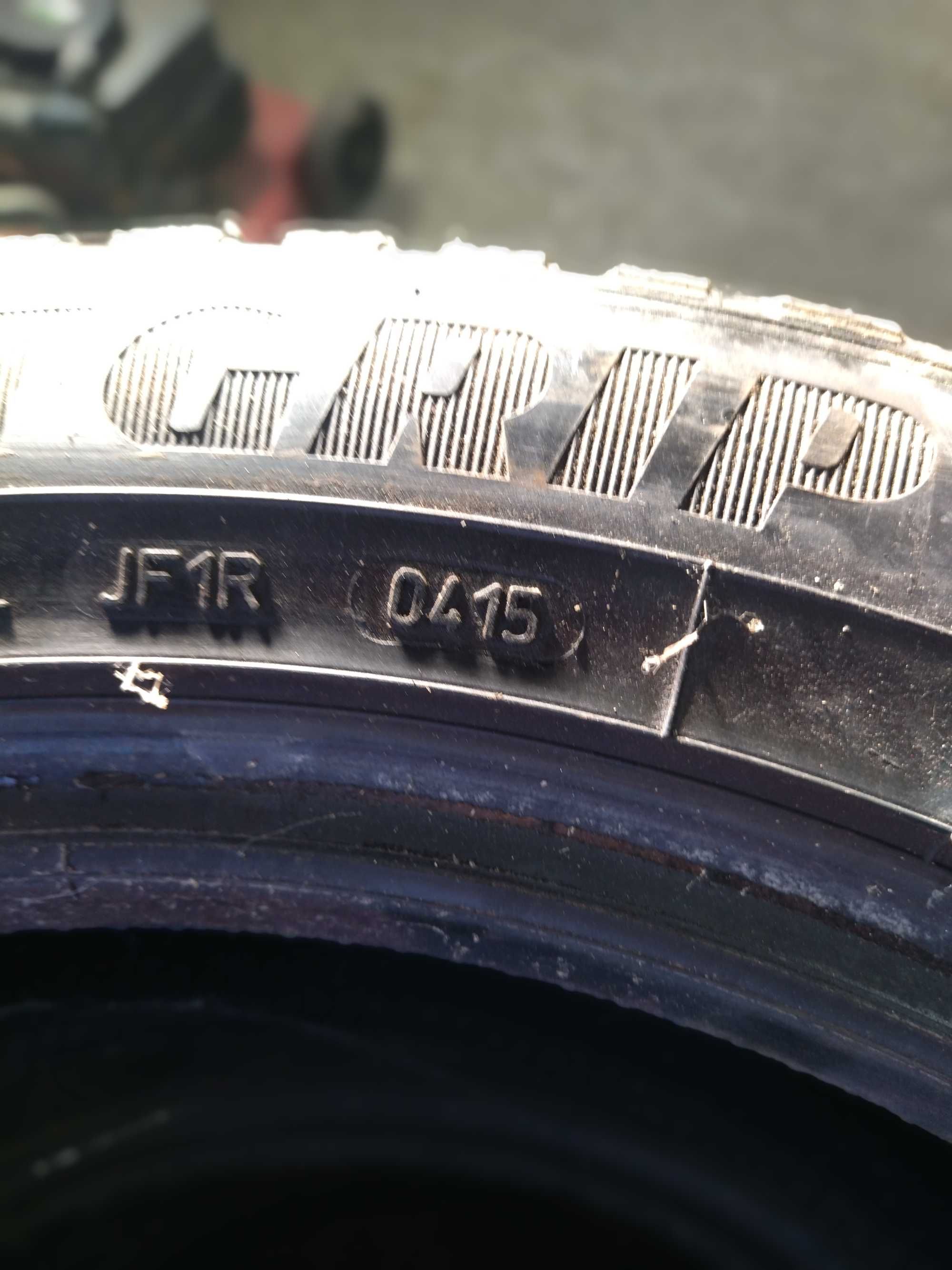 225 55 18 Goodyear