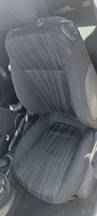 Opel Corsa 1,2 i , Опел Корса Д на части!
Октомври 2009