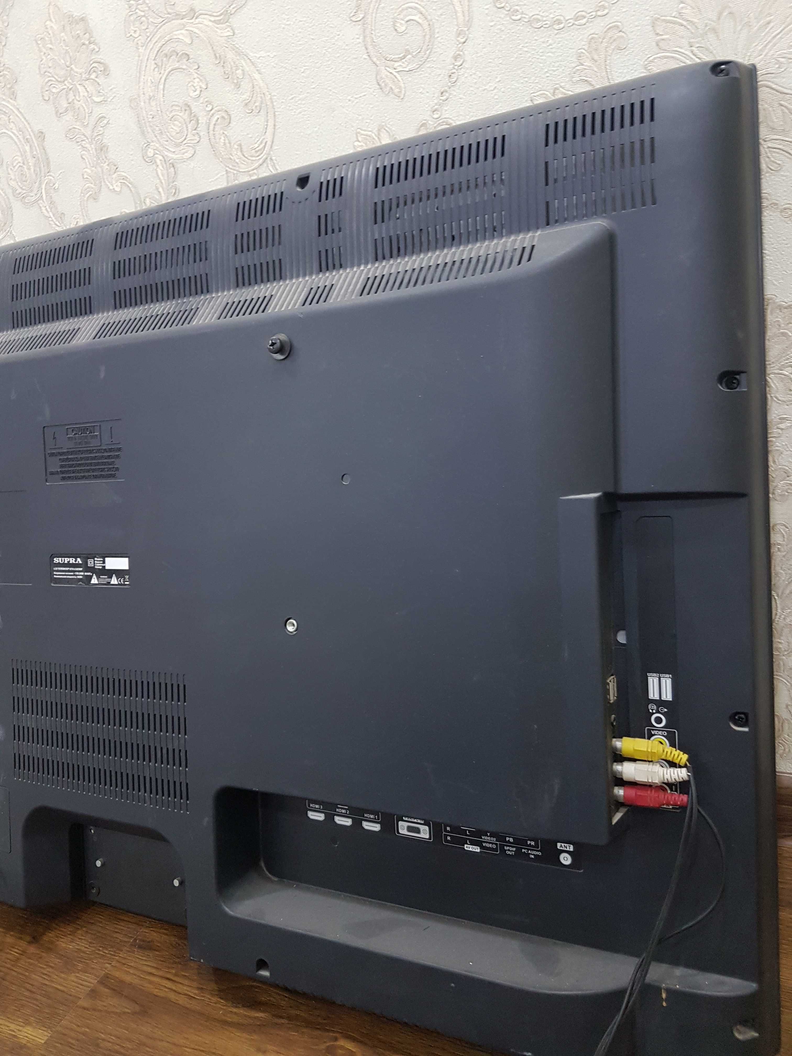 Televizor LCD supra 42