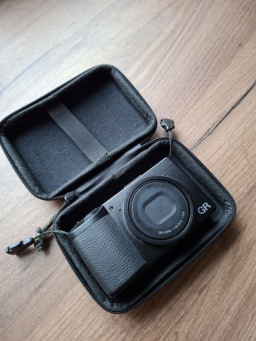 Камера Ricoh GR3