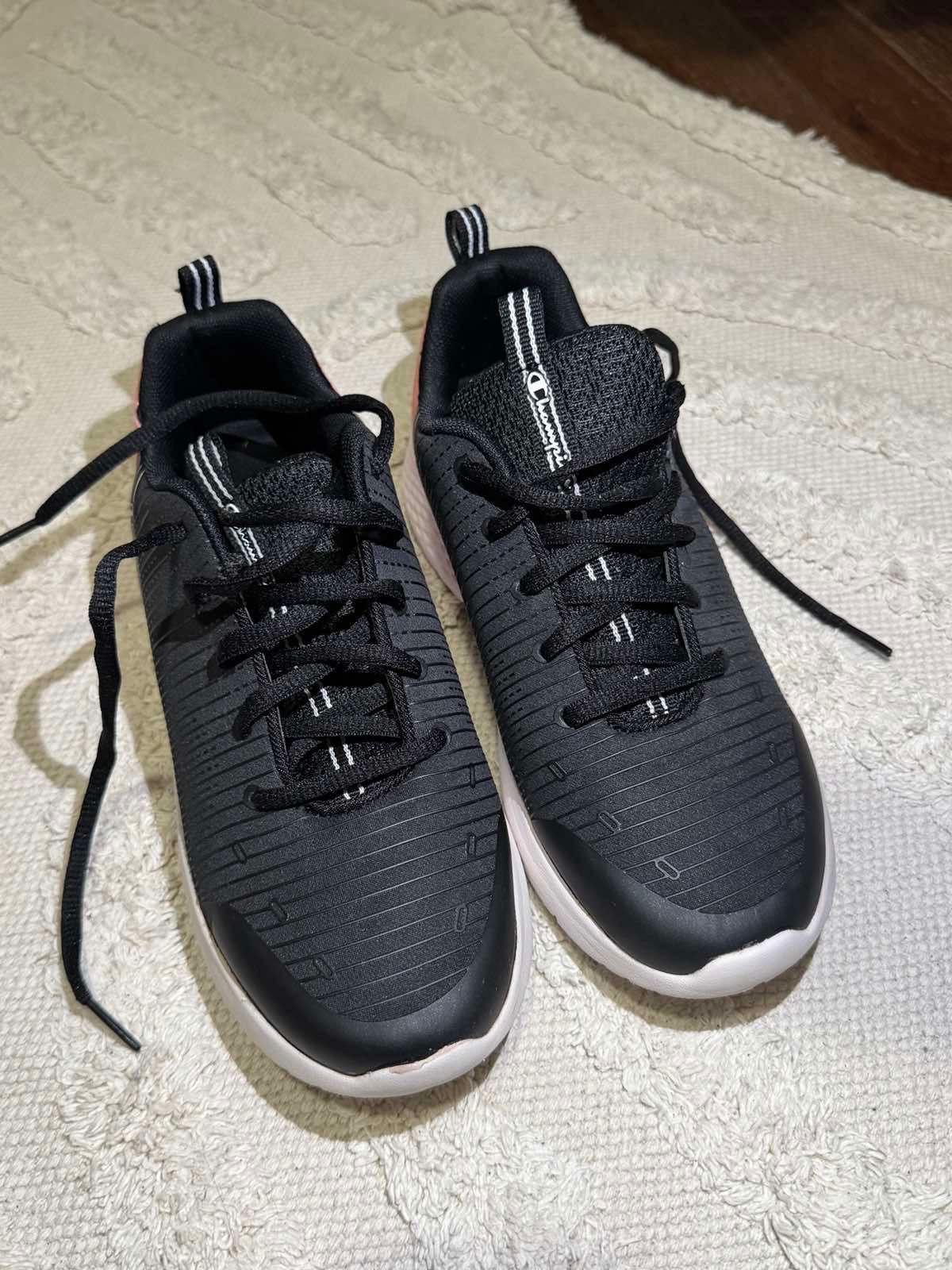Оригинални спортни обувки Champion