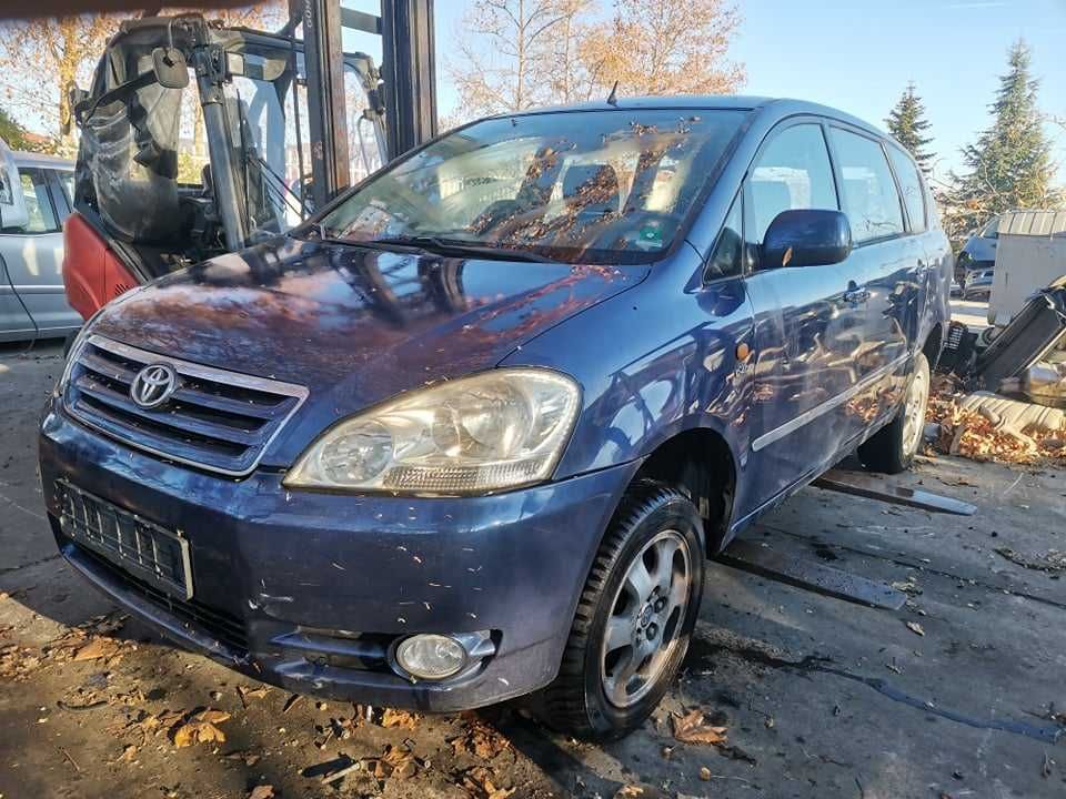 Toyota Avensis Verso 2.0 D4-D 116кс НА ЧАСТИ