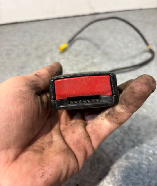 Teaca centura A 203 860 15 69 Mercedes-Benz C-Class W203/S203/CL203