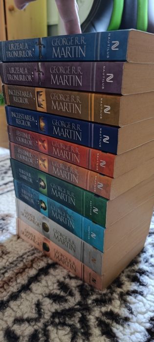 Serie completa Cantec de foc si gheata de George R R Martin