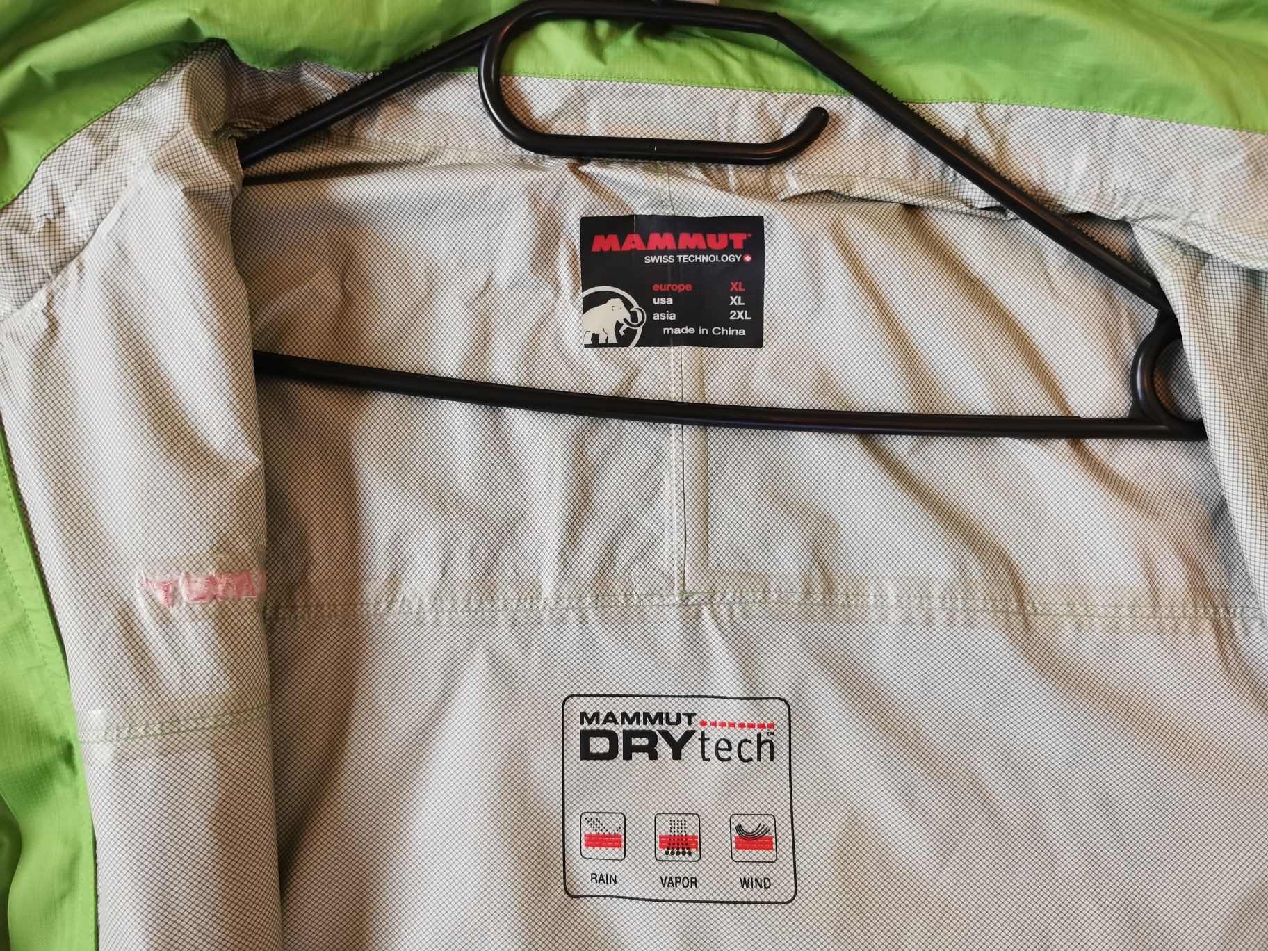 Geaca Mammut Dry Tech XL salewa patagonia arcteryx