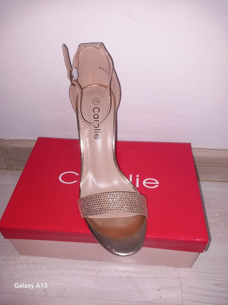 Sandale elegante noi