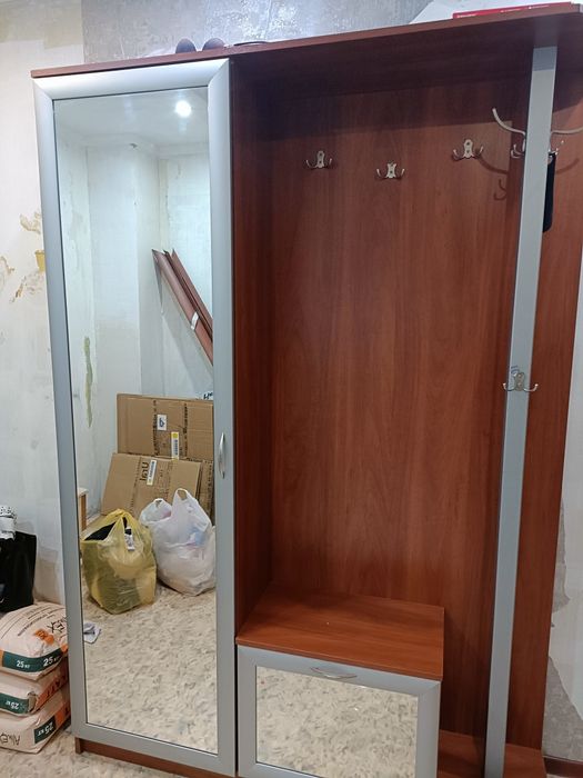 Продам прихожую в хорошем состоянии