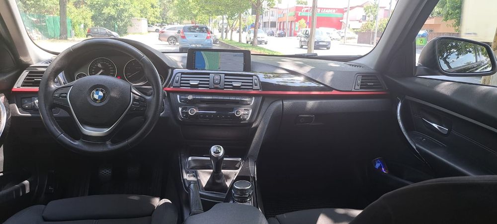 Vând BMW SERIA 3 F30