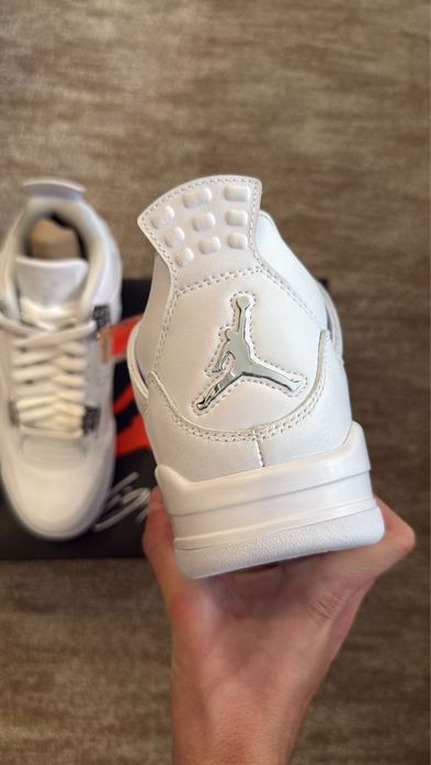 adidasi j4 pure money