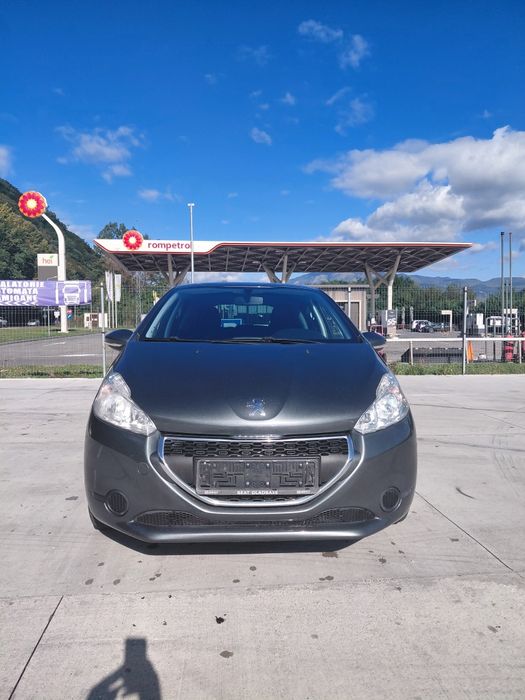 Peugeut 1,2 benzina an 2015 euro 5 Navigație/Incalzire scaune /