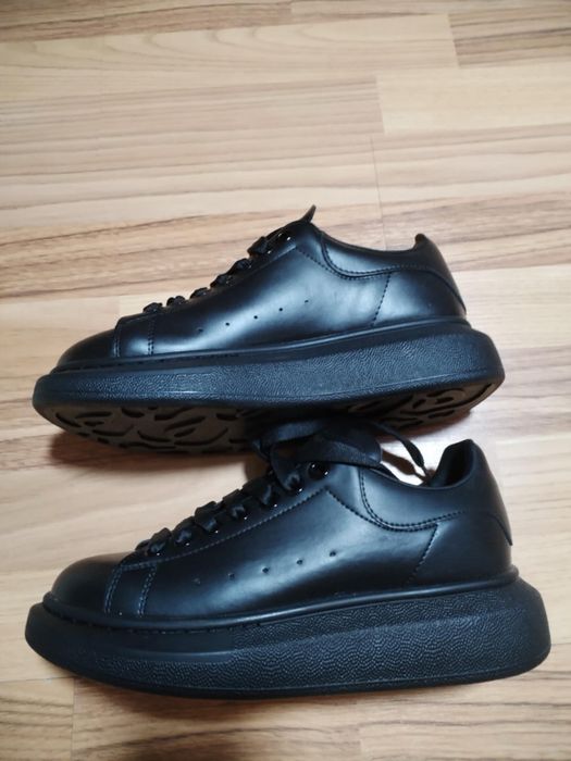 Alexander McQueen Femei