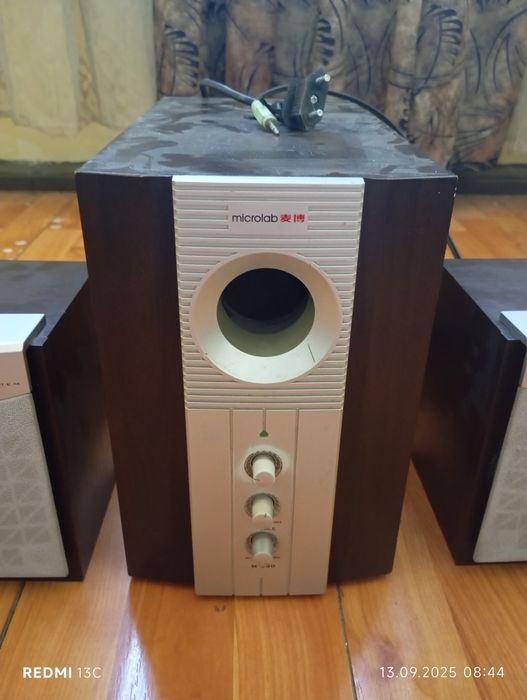 Продам самбуфер Microlab