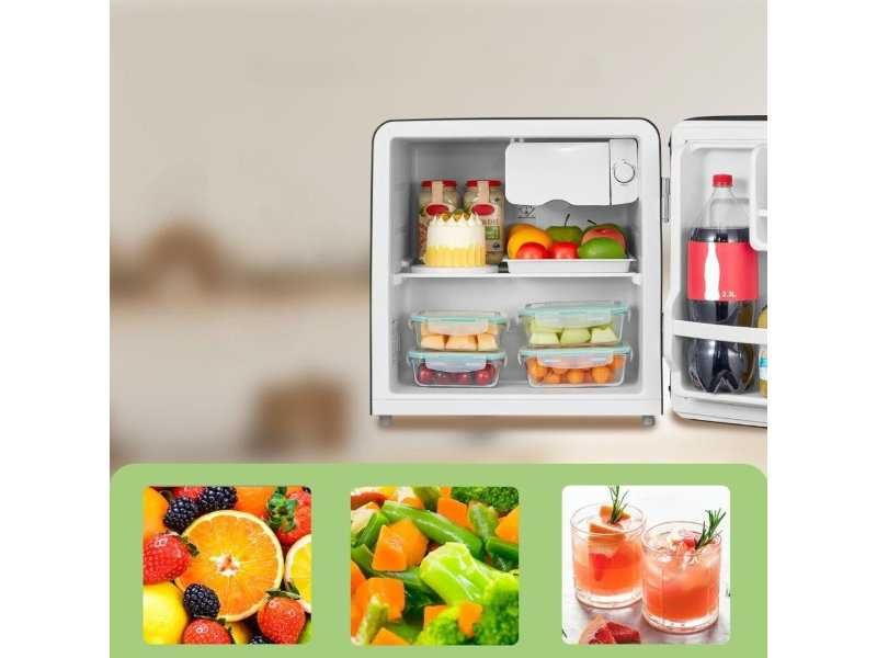 Ретро Мини Хладилник Comfee RCD50BL2EURT(E), 47L, Черен