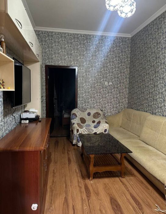 "Карасу-6 Авайхон квартира на зкмле 3/1/1  86м²