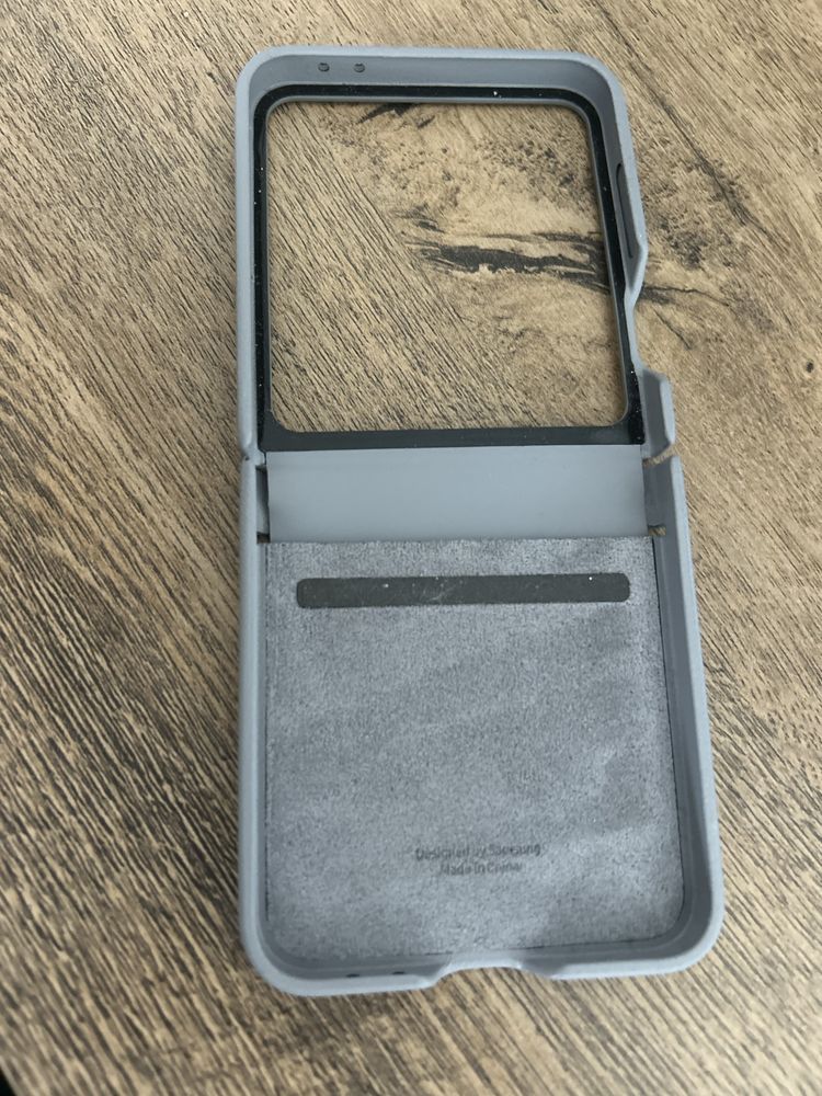 ОРИГИНАЛЕН кожен калъф за Samsung Z flip 6
