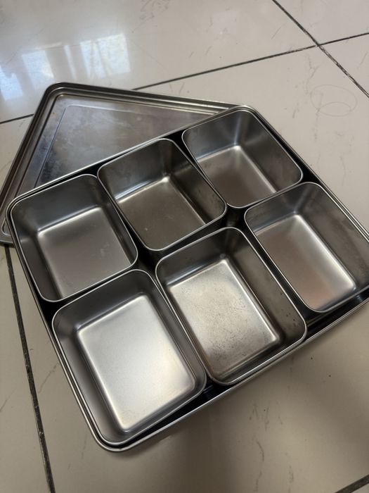 Продам металлическую гастроемкость для специй!