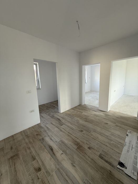 Casa de vanzare, 125mp utili, 3 dormitoare, 2 bai, dressing