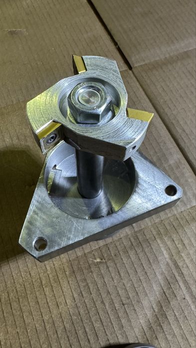 Freza volanta Audi  cutie de viteza