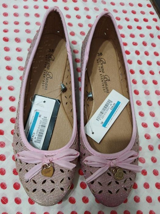 Продам туфли балетки