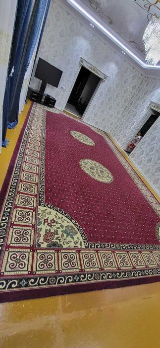 Гилам  (Ковер)  7м х 4м