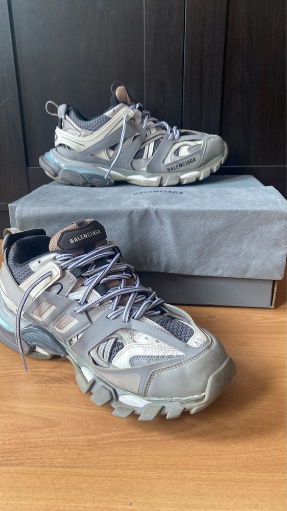 Balenciaga tracks