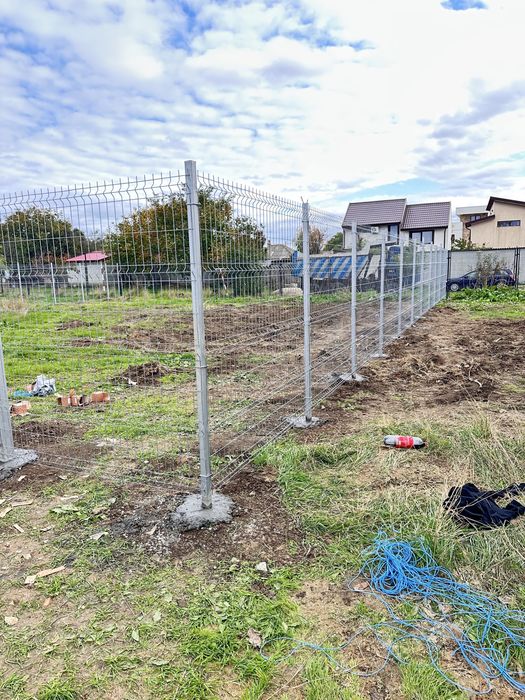 Garduri si porti din plasa bordurata sipca metalica tabla cutata
