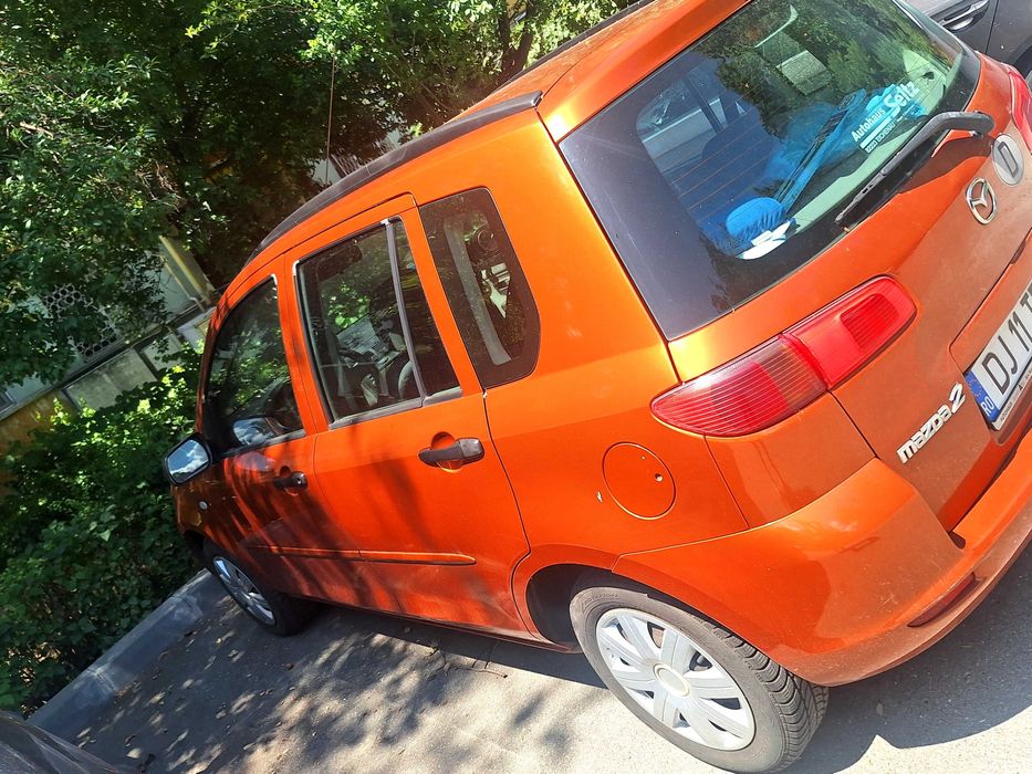 Mazda 2, acte la zi