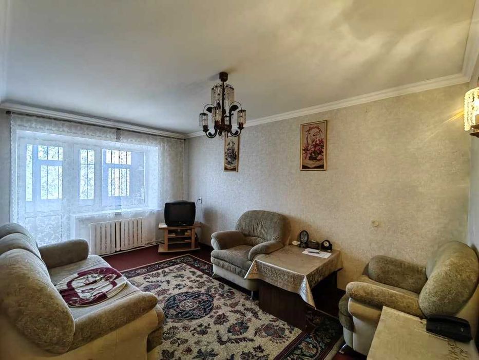 Светлая и теплая 2-комнатная кв-ра в городе 6мкр дом 3 (р-он Вокзала)