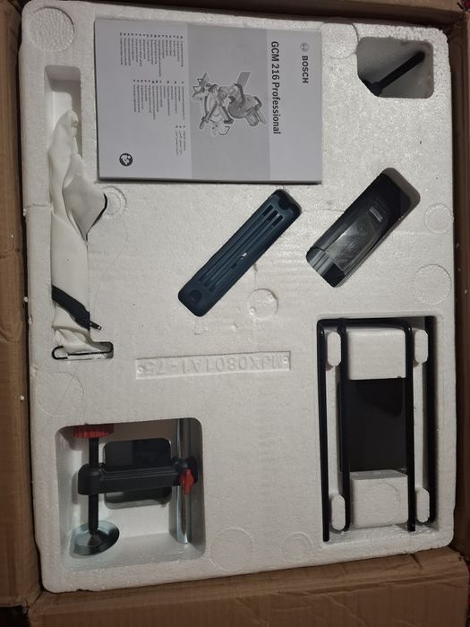 Торцовочная пила Bosch GSM 216 с лазером