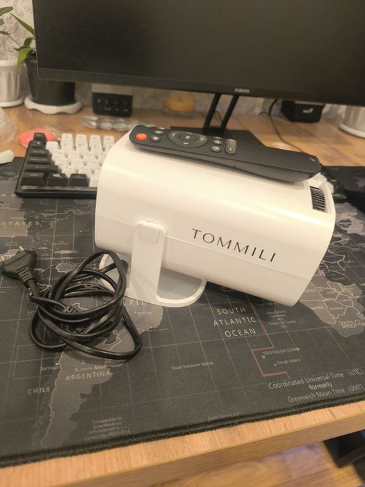Проектор TOMMILI