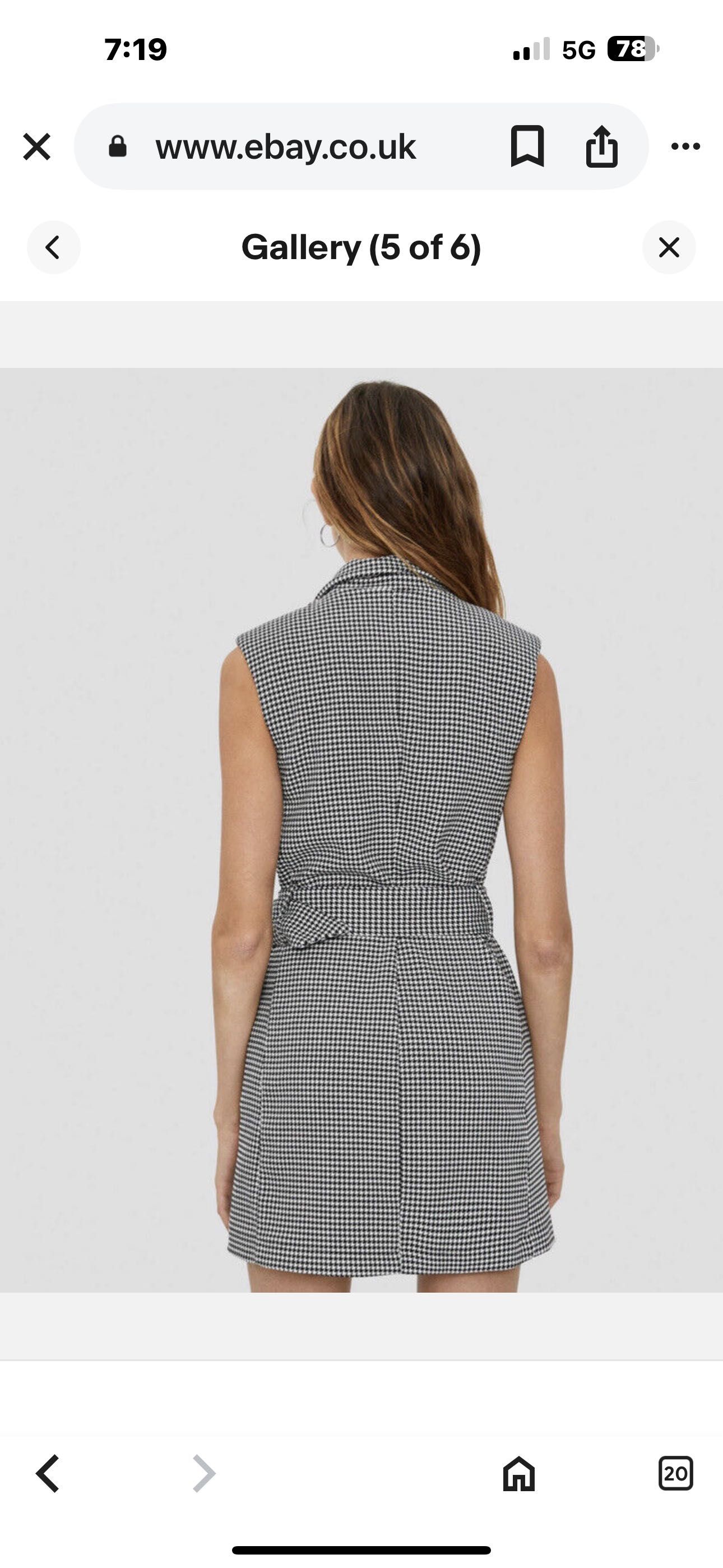 Рокля Bershka XS