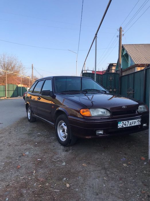 Ваз 2114 в родной краске 2013 г.в.  пробег 200 тыс. Шум