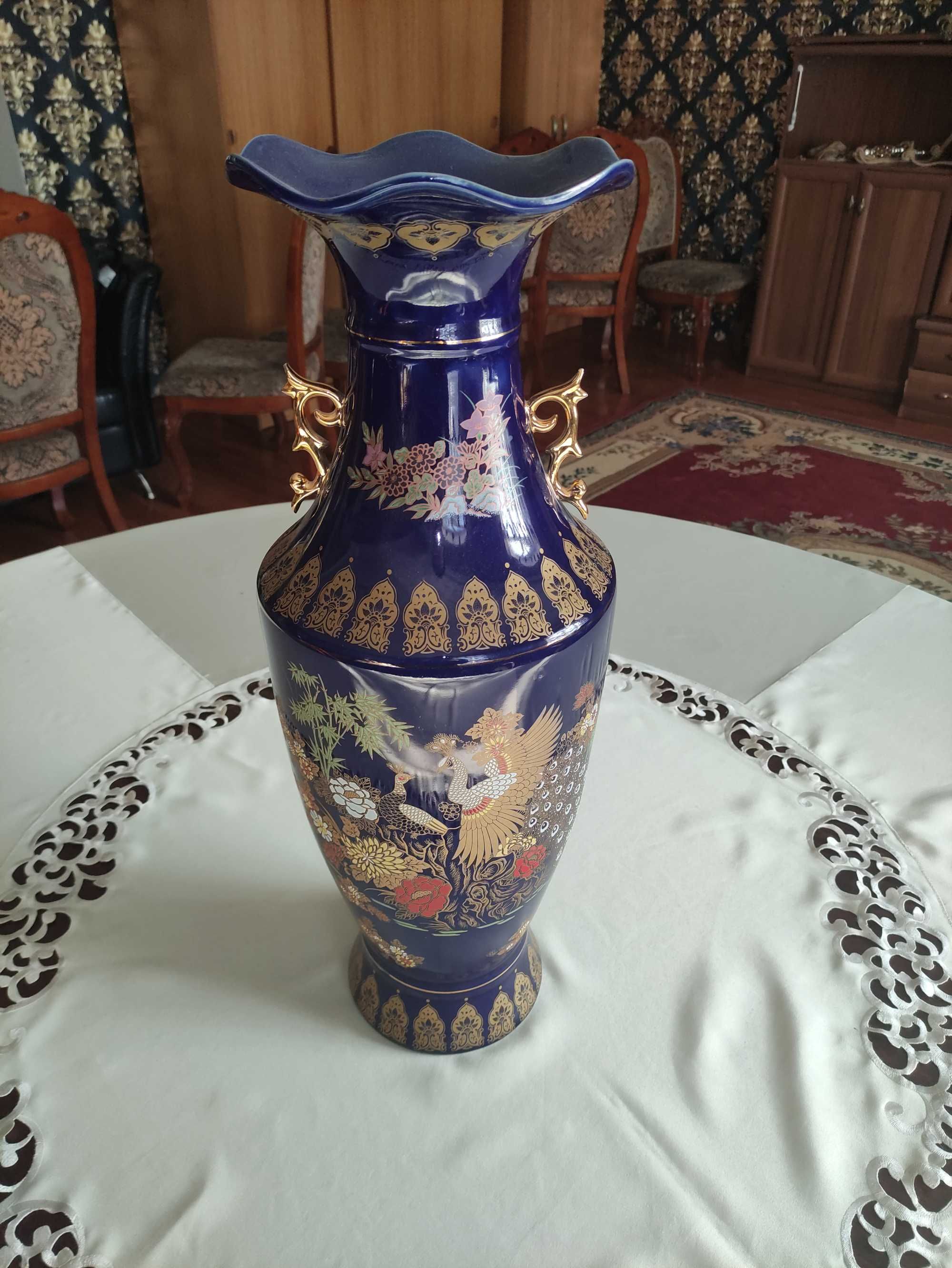 Китайская большая синяя ваза