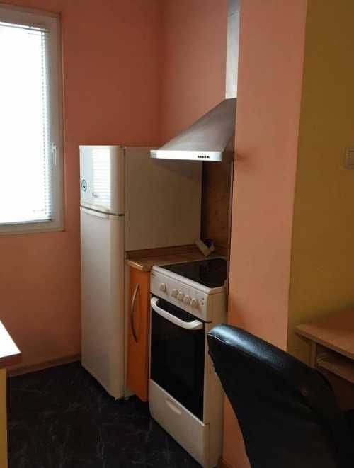 Дава се под наем Двустаен апартамент в Пловдив, Център - 60 кв.м за 255 € - Снимка #2