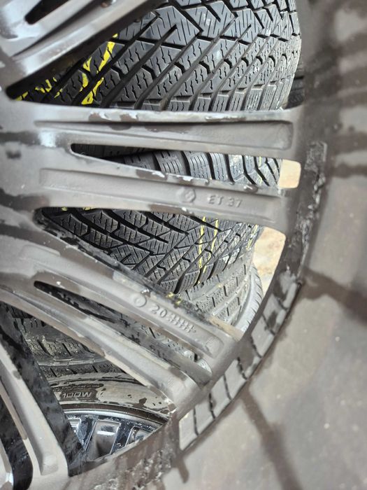Roti Jante Anvelope IARNA 235/45/20 5x112 VW Tiguan Skoda Kodiaq RS