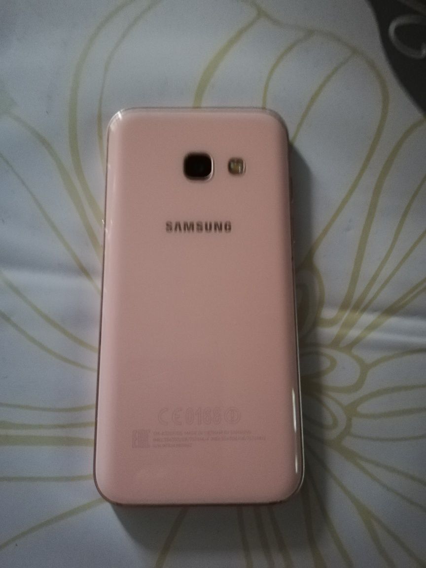Samsung galaxy  А 3  2017г