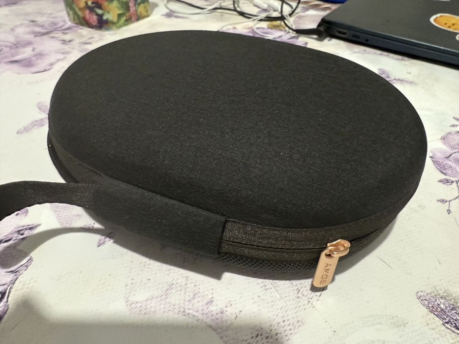 продаю sony 1000XM4