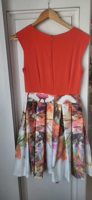 Rochie de ocazie rosie cu imprimeu multicolor, mar 38