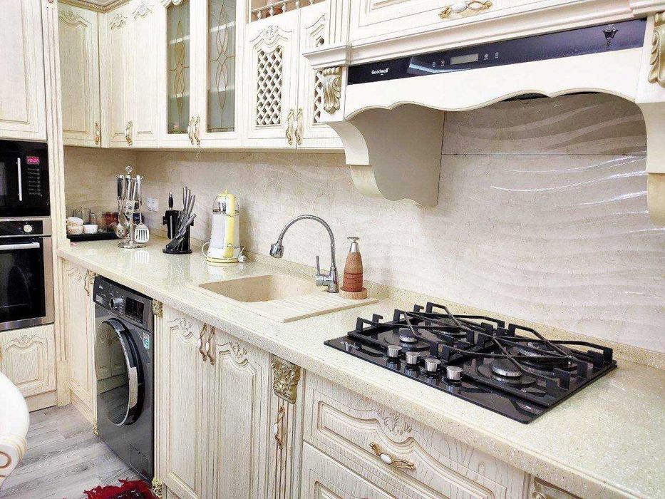 Продается 3-х ком Яккасарайский район 101м2