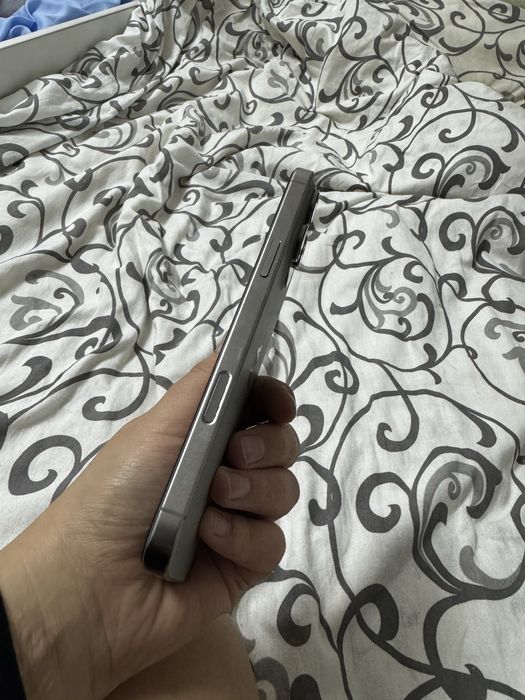 Продам айфон 15 про макс 256