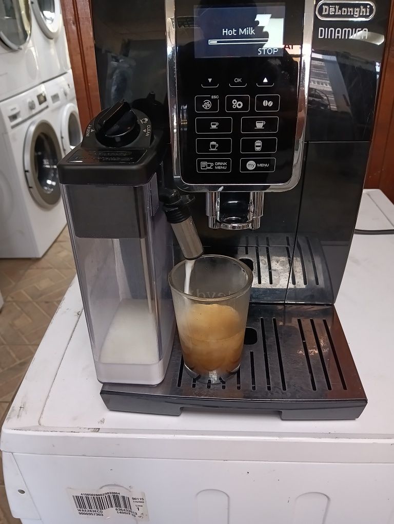 Кафе автомат Delonghi Dinamica перфектен с гаранция!