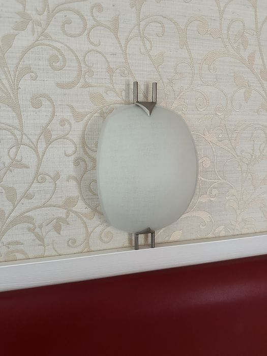 Продавам аплици за стена 60 бр.