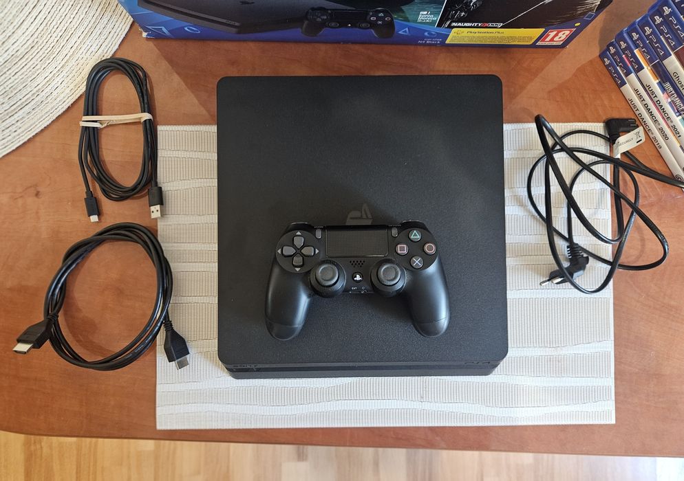 Playstation 4 Slim 1TB