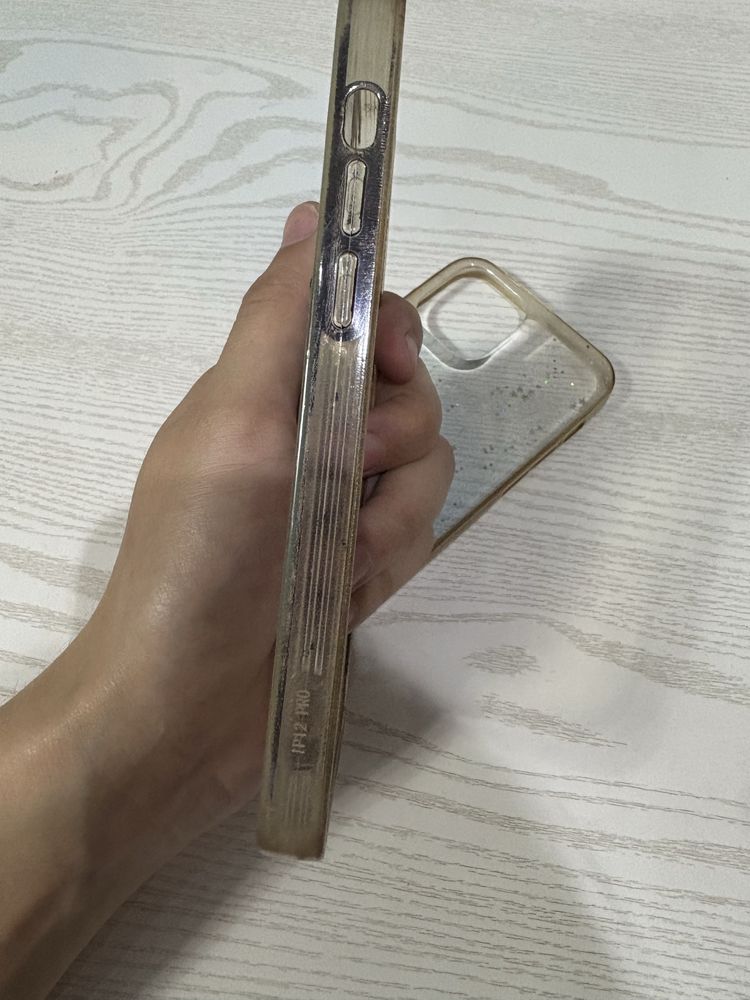 чехол на iPhone12pro