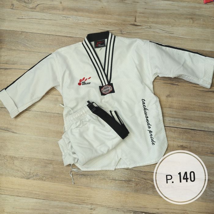 Таеквандо добок и защита